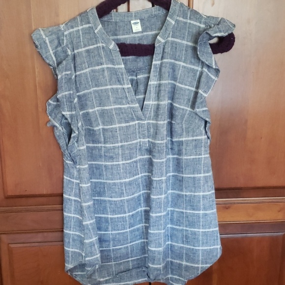 Old Navy Tops - Womens shirt